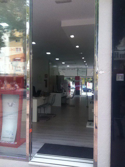 TebarClima's tweet photo. @saunierduval la mejor estrategia para pasar el invierno, climatización para toda la familia. Visite nuestra tienda en #C/ San Antón 24 https://t.co/wFTsrX9x8h