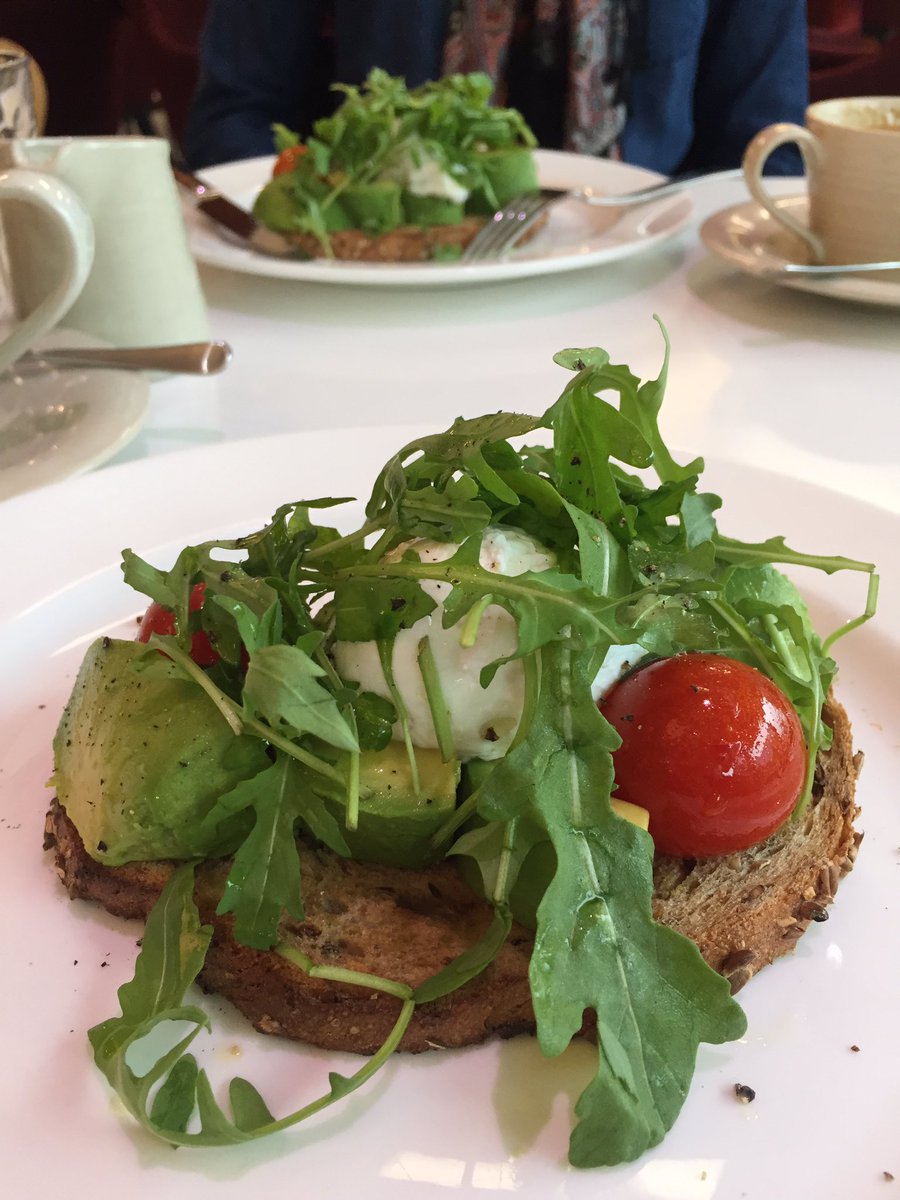 Georgiaopeters7's tweet photo. Delicious Live Well breakfast in The Kitchen this morning. Great way to start the week #lifeatsky @Gatherandgather @ZieroldAnnabel https://t.co/NnW3PZOUUi