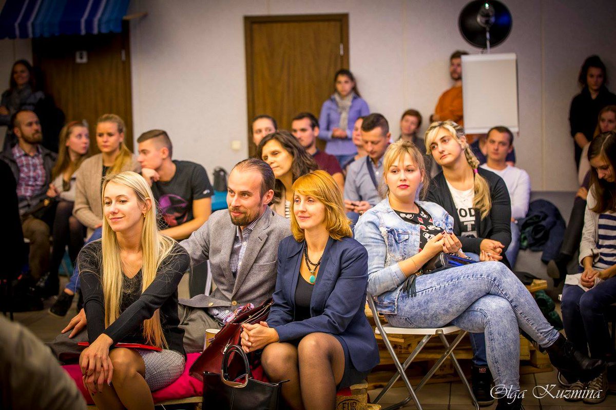 GenYCity's tweet photo. A #discussion bench #LAVKA organised in #Daugavpils https://t.co/wT11XRvvy8 @GenYCity @URBACT https://t.co/ZNvGrDDa3z