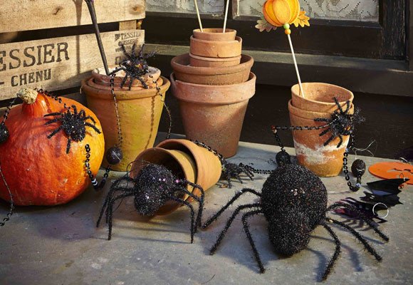decoestilo's tweet photo. Arañas de halloween https://t.co/YSq0xPuL4F #fiesta #araña https://t.co/7We3dxfpxd