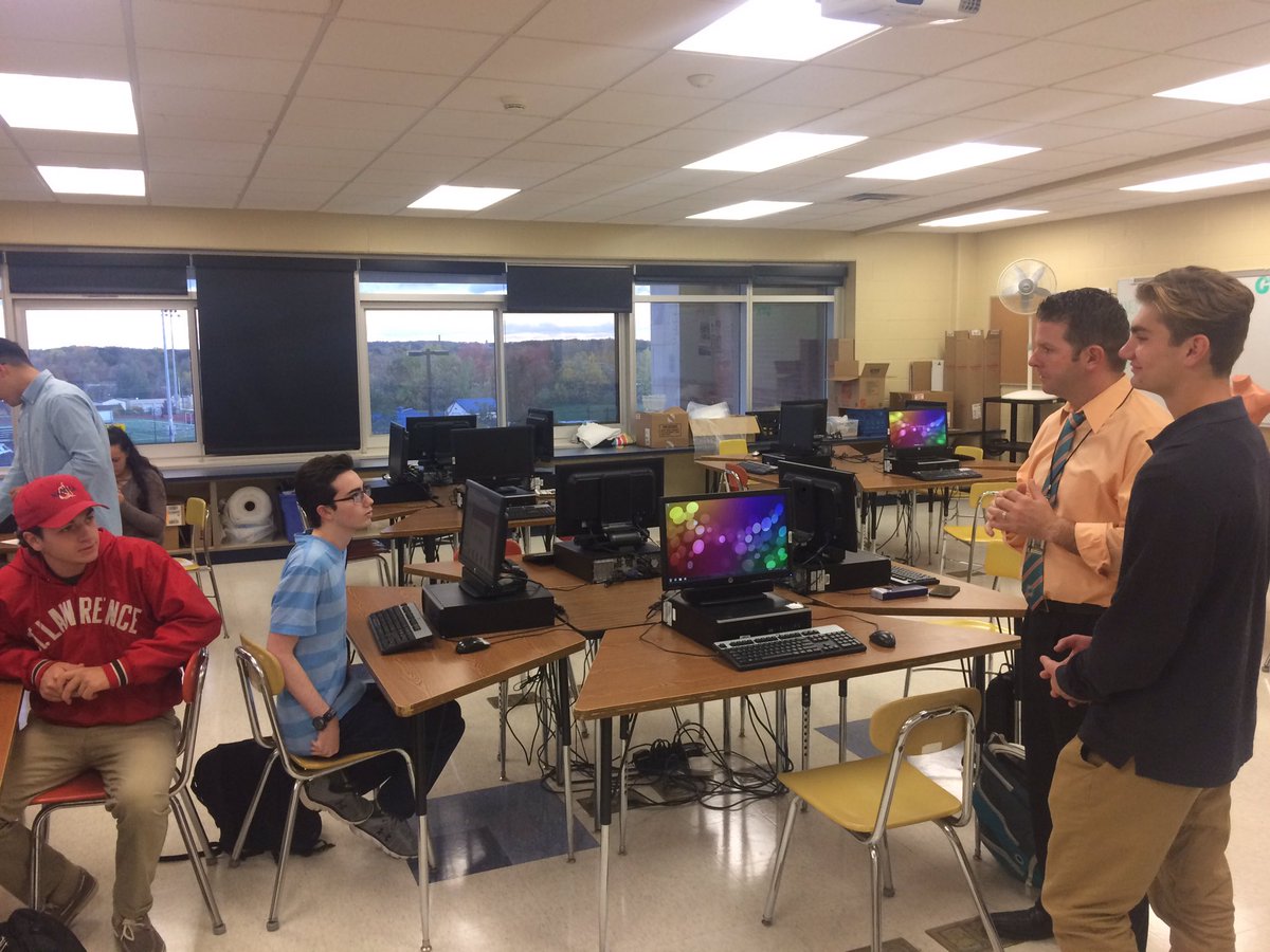 SHSCTX17's tweet photo. "I live in black and white not in the gray area" -Mr. Caps https://t.co/1cRCSOX2Sr