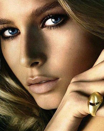 5deringstreet's tweet photo. #Londonislovinit This week our focus is on your #Eyebrows #HDeyebrows available pls call to book ☎️02074952666 #Threading #EyebrowsShape https://t.co/r5xn2khyCI