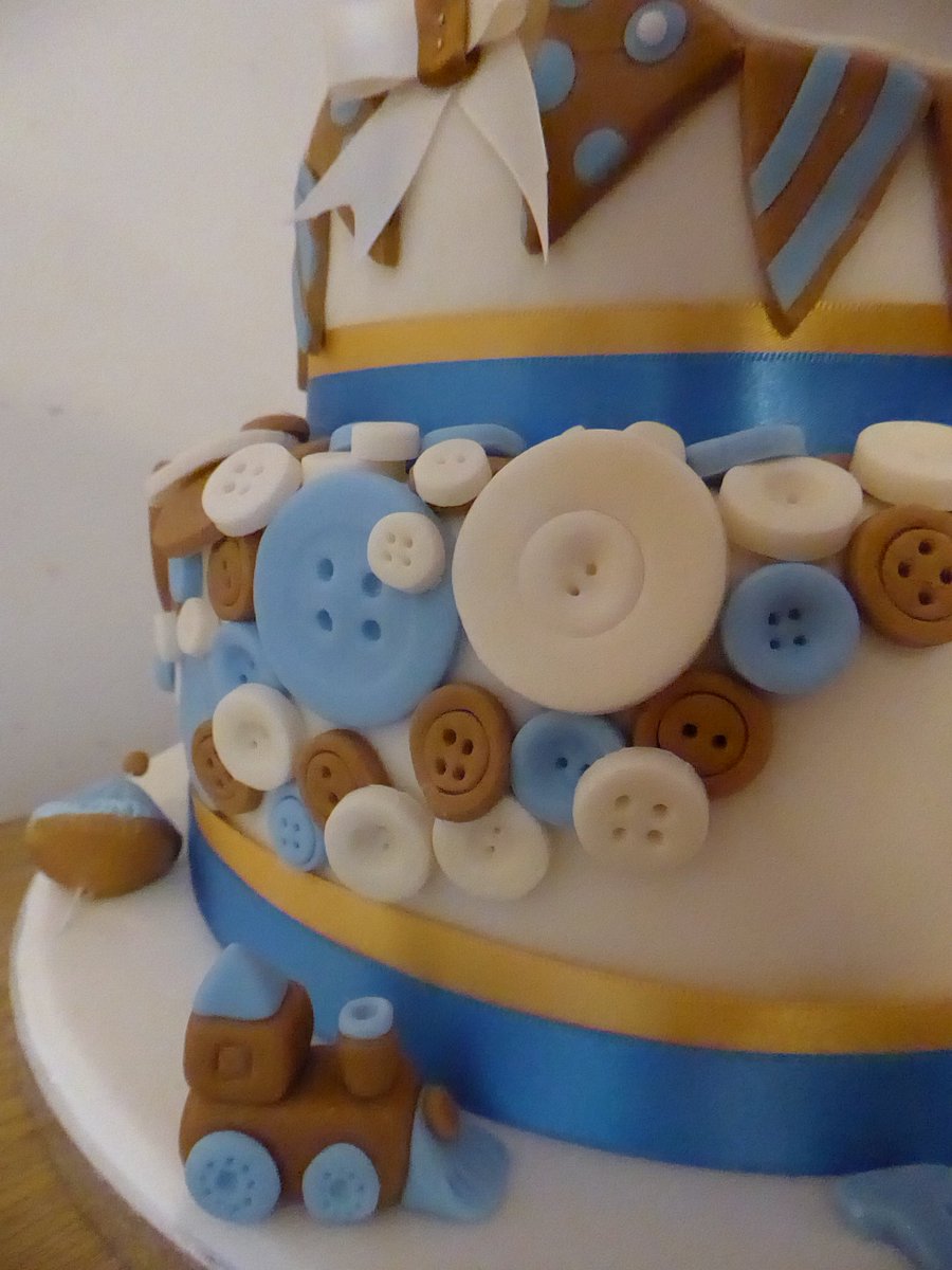 AndyBurrill244's tweet photo. My little Nephew Theo's christening cake. Very pleased with this one. #teamburrill https://t.co/vMud6C9wO2