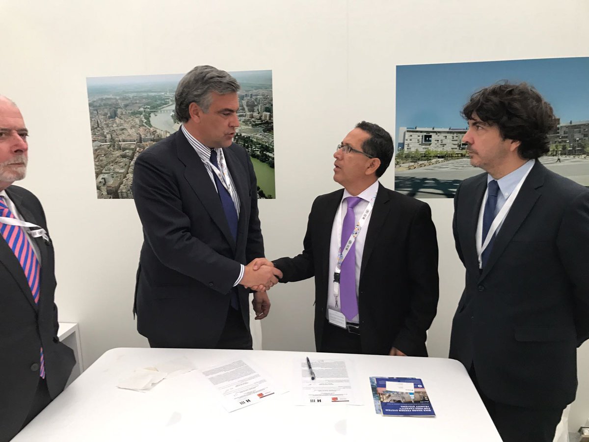 Ineco_es's tweet photo. Ineco signs a new contract in Ecuador #logisticsplatforms #logistics https://t.co/HcFh9pVbVm https://t.co/mvhp1AZdlv