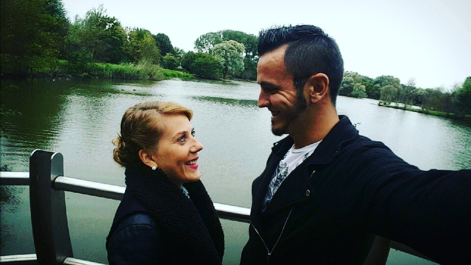Fab_one62's tweet photo. Aucune technologie ne pourra remplacer la chaleur d’un câlin, la douceur d’une caresse et l’intensité d’un regard. @xRatatac_ <3 #fourmonth https://t.co/9oUYDIeVIo
