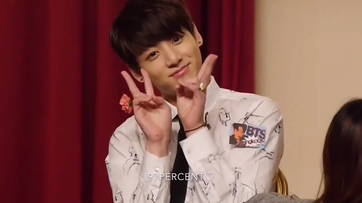 serialomna's tweet photo. Слишком мило,до свидания. 
#jungkook #bts https://t.co/TV56TV5qxe