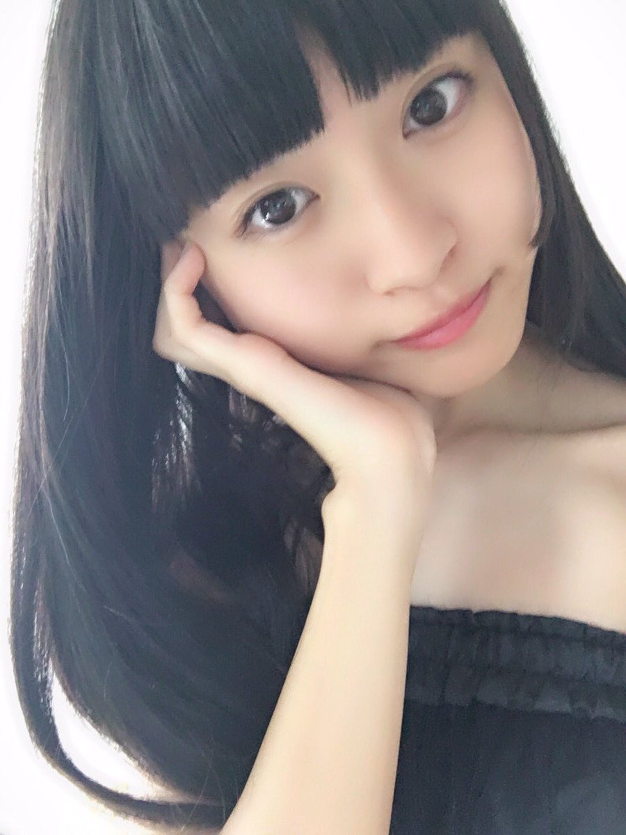 mowmowmoeko's tweet photo. 撮影データは載せられないけど、撮ってもらったオフショットたくさん載せるね🍤

#フォローください https://t.co/OvnTWxt09Y