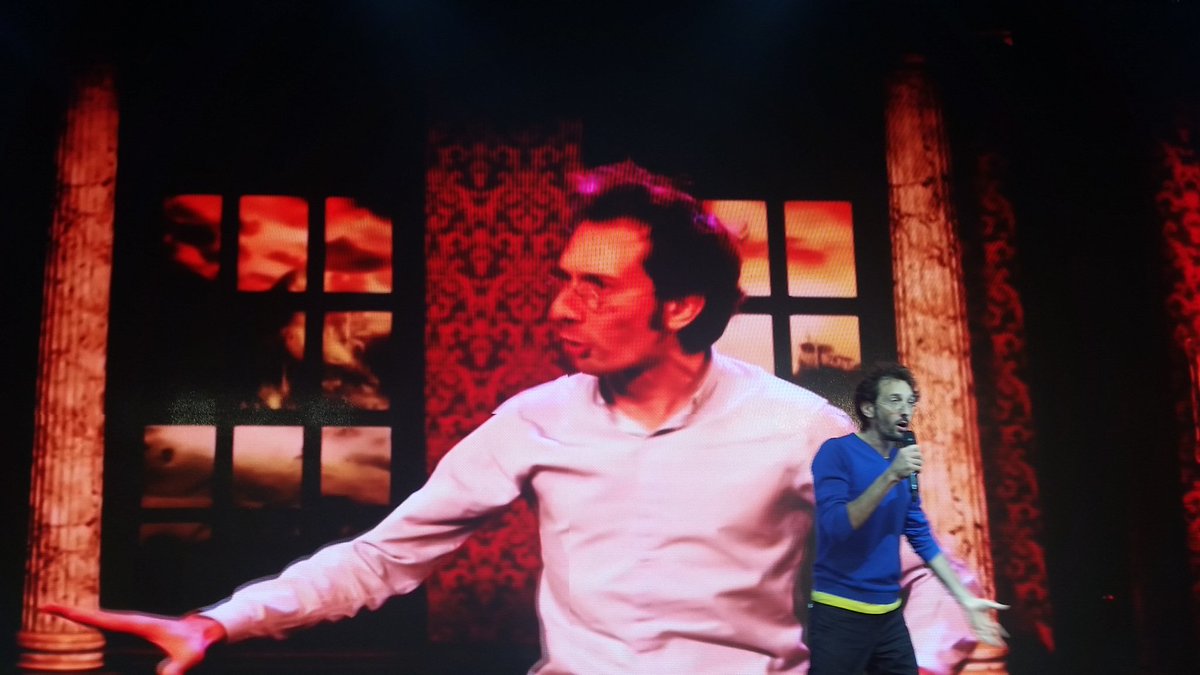 <a href="/BONAFFF/">Serge Bonafous</a> sur la #ScèneKidexpo ! #Kidexpo2016 #Kidexpo10ans