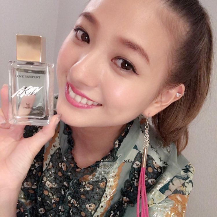 aaa777454731's tweet photo. ついに1000人行きましたー😊
ほんとに嬉しいです！
これからもよろしくです！
まだまだフォロワー募集中です！😊
どしどしフォロー&amp;フォボよろしくです！
#AAA大好き
#ちあきちゃん
#aヲタさんと繋がりたい 
#RT&amp;フォボしてくれた人全員フォローする！😊 https://t.co/TUgQdXhS2o