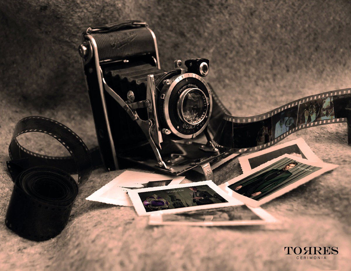 Life is a movie composed of photographs and the star is #TorresCerimonia  #ÖzelTasarım #Smokin #Damatlık #Takım #Tux #Exclusive #Groom #Suit