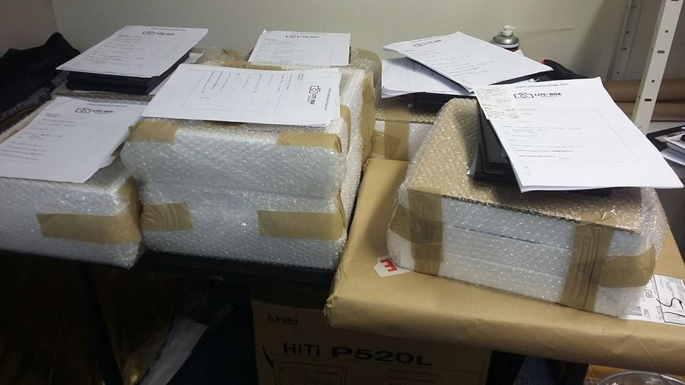 LiteBoxImagery's tweet image. Feels like Christmas here at #Lite-box hq! Lots of #lovely packages being prepped and #qualitychecked for our clients #dorset #photographer