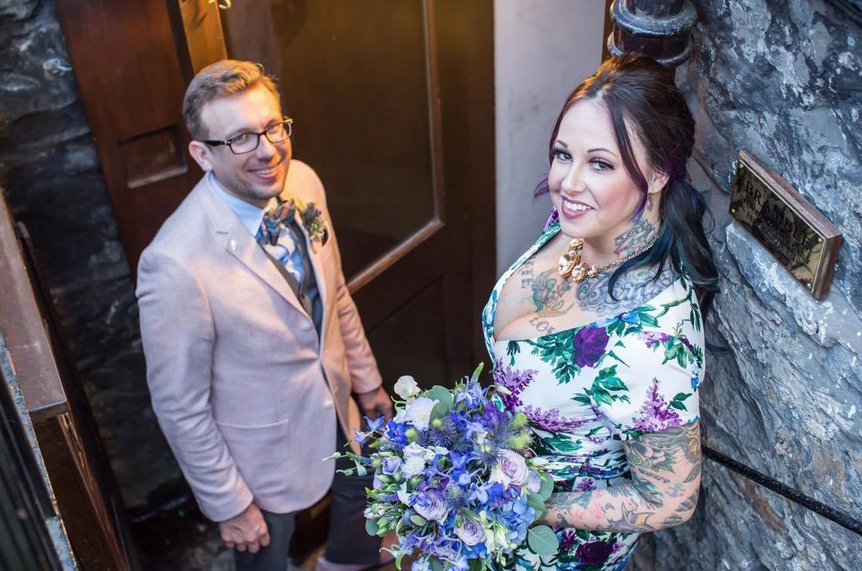 Thorough <a href="/mixology/">۟</a> article on #Edinburgh cocktail haunts &amp; a mention of a special occasion: Bramble as Wedding Chapel. #Scotland in #German