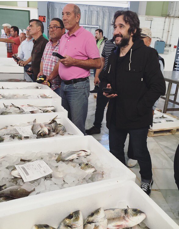 ¡Después de la pesca, viene la lonja! <a href="/DiegoGuerrero75/">Diego Guerrero</a> <a href="/pabloglacabana/">Cabaña Buenavista Pablo González</a> <a href="/JoseDiaz1898/">José Díaz S.L</a> <a href="/cctmurcia/">CCT MURCIA</a> #cocinandoelentorno #marmenor