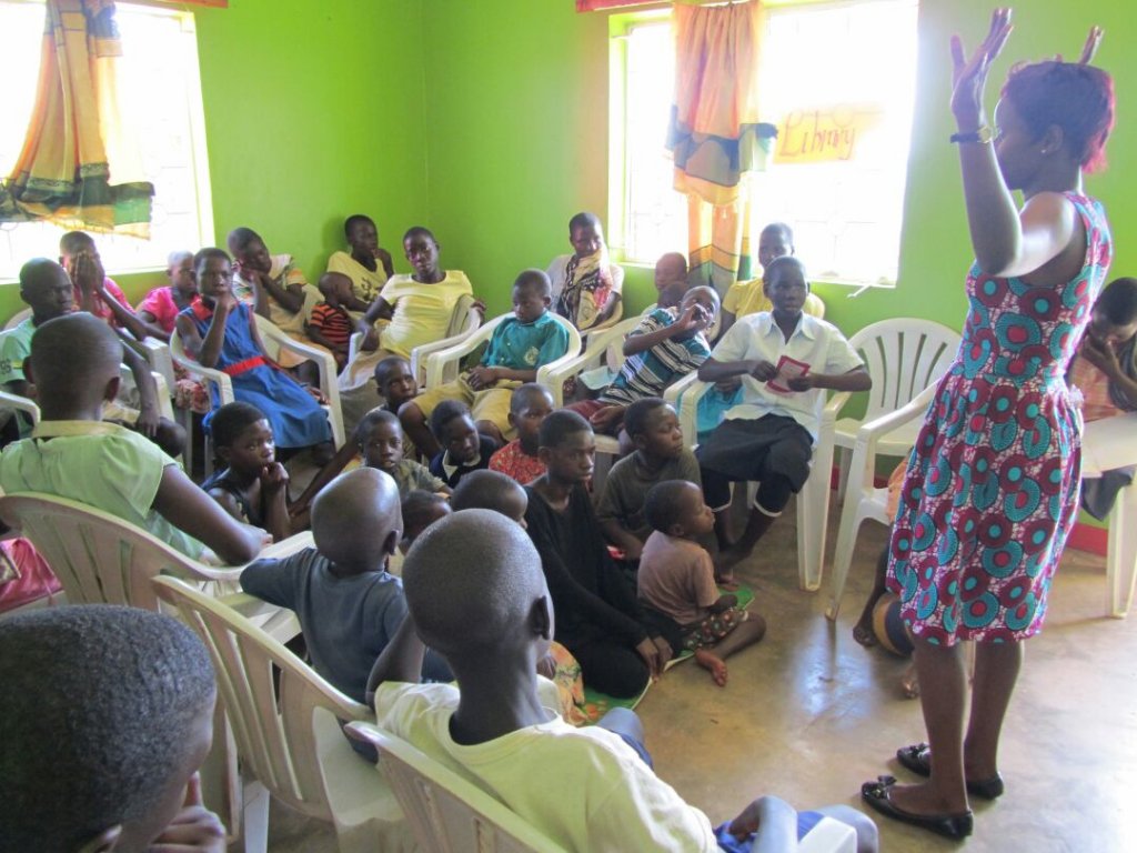 KalekeKasome's tweet photo. Girls who are educated, healthy &amp; free can easily transform their communities in return.#GirlPowerSaturday @UNDP https://t.co/Z64aza0pHg