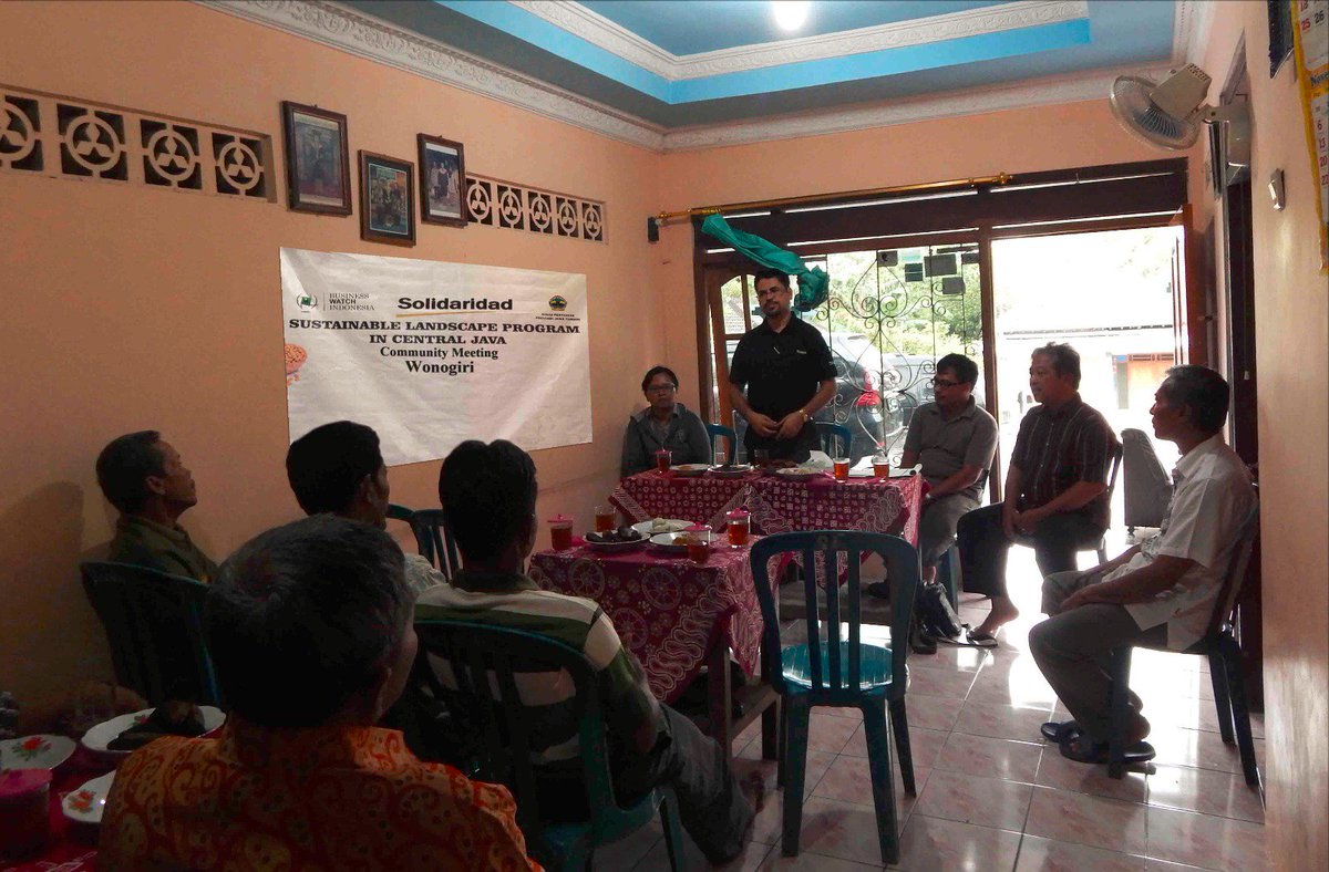 DrSureshMotwani's tweet photo. Community involvemnt for Sustainable Landscape development should be must #solidaridadnetwork #SLM #Central Jawa #Indonesia @imshatadru https://t.co/J4c3tvo2jA