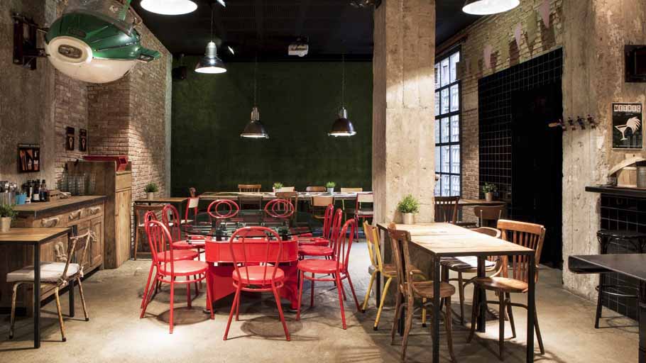 Teichenne's tweet photo. Ya puedes saborear el encanto de @Modernessia en Metric Market #Barcelona En gintonic o cocktail. Tu decides. #teichenneroute https://t.co/11kvo8vb84