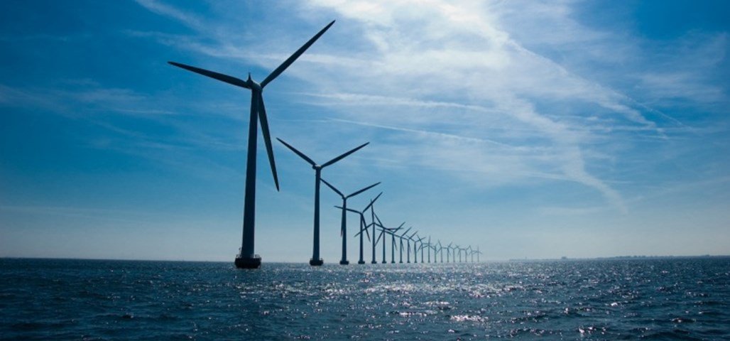 In its life cycle, a wind turbine delivers up to 80 times more energy than is used in its production + maintenance!

greenmatch.co.uk/blog/2016/10/t…