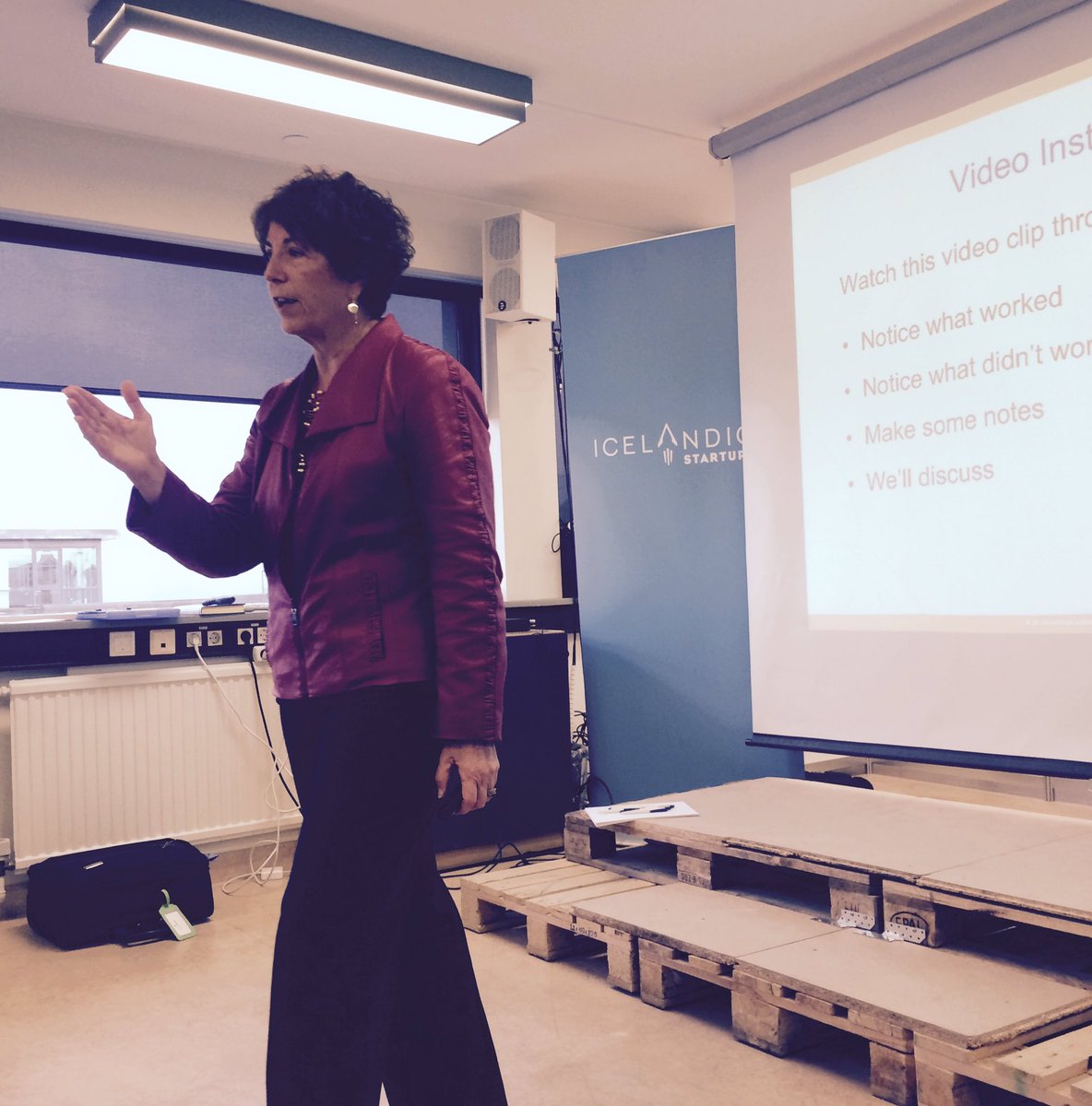 svavaola's tweet photo. Enjoying a coaching workshop  with Cheryl Smith 🙌 #coaching #ceotraining #icelandicstartups https://t.co/AEdiNdo4VF