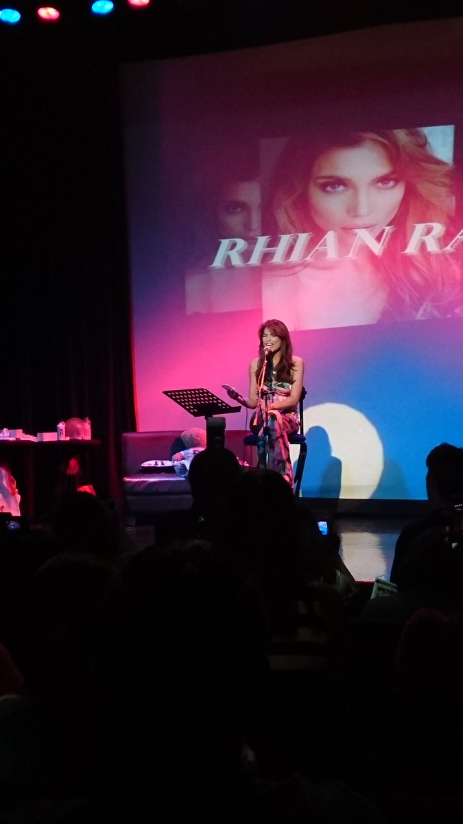 ollirdnaidur's tweet photo. From #DecennaRhy to #RhianFinity, nothings changed. Still felt that heart thumping whenever youre around! @whianwamos hay life of a fangirl! https://t.co/ewRsb5kWoe