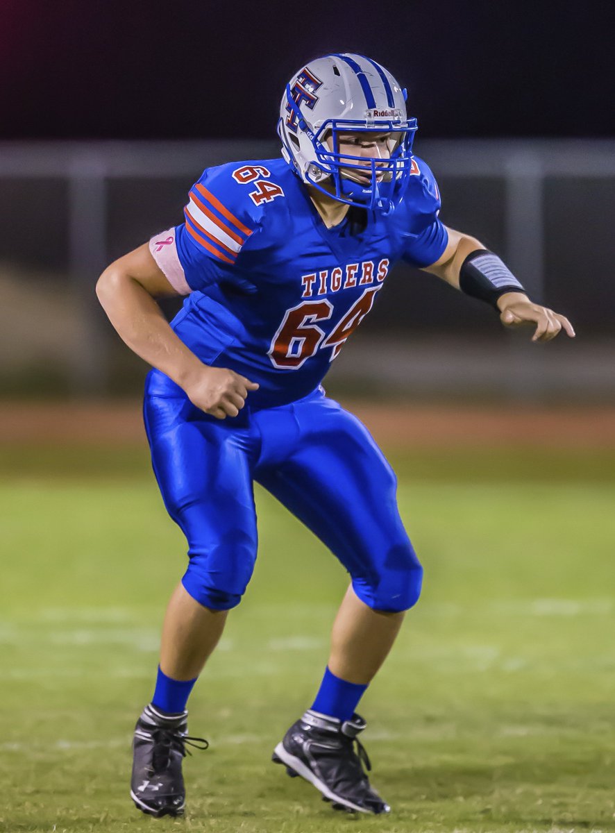 JohnGodwinMP's tweet photo. Tidehaven vs Brazos photos at https://t.co/MYPPDmncHe @TidehavenSports @JohnGodwinMP https://t.co/OGYBoOdv3b