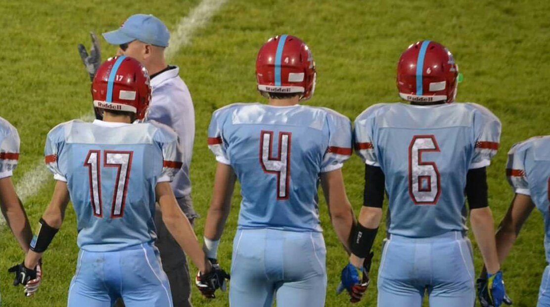 Dogg83T's tweet image. You'll be missed brother😢💙💙🏈 #RIPBD #Brothersforlife Fly high man👼