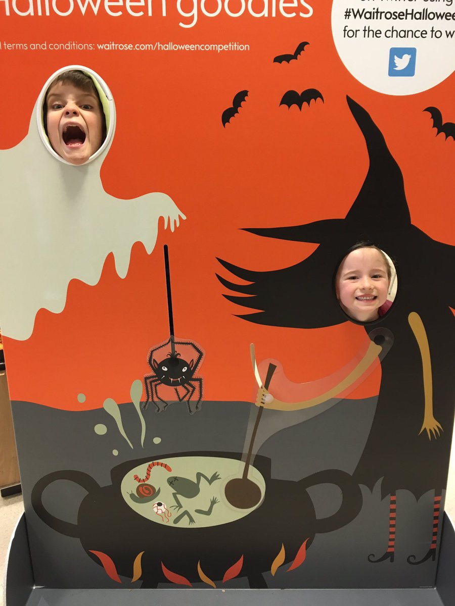 IlidH's tweet photo. #WaitroseHalloween @waitrose https://t.co/yQQXlpi27T