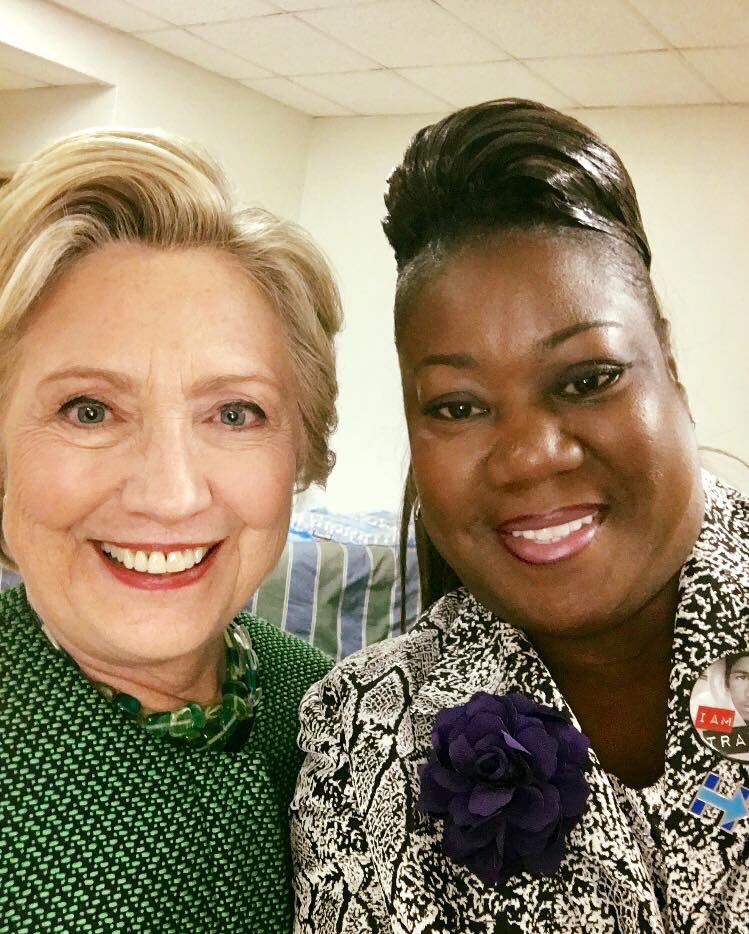 Yes #ImWithHer #StrongerTogether #VOTE @hillaryclinton #mothersofthemovement