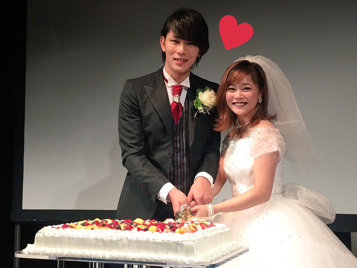 仙石みなみ 新垣里沙さんの結婚パーティーに呼んでいただきました いつも舞台で見るかっこいい新垣さん の花嫁姿 本当に素敵です 旦那さんの小谷さんと末長くお幸せに アプガ 幸せオーラ 満開 T Co 5u8qccoe Twitter