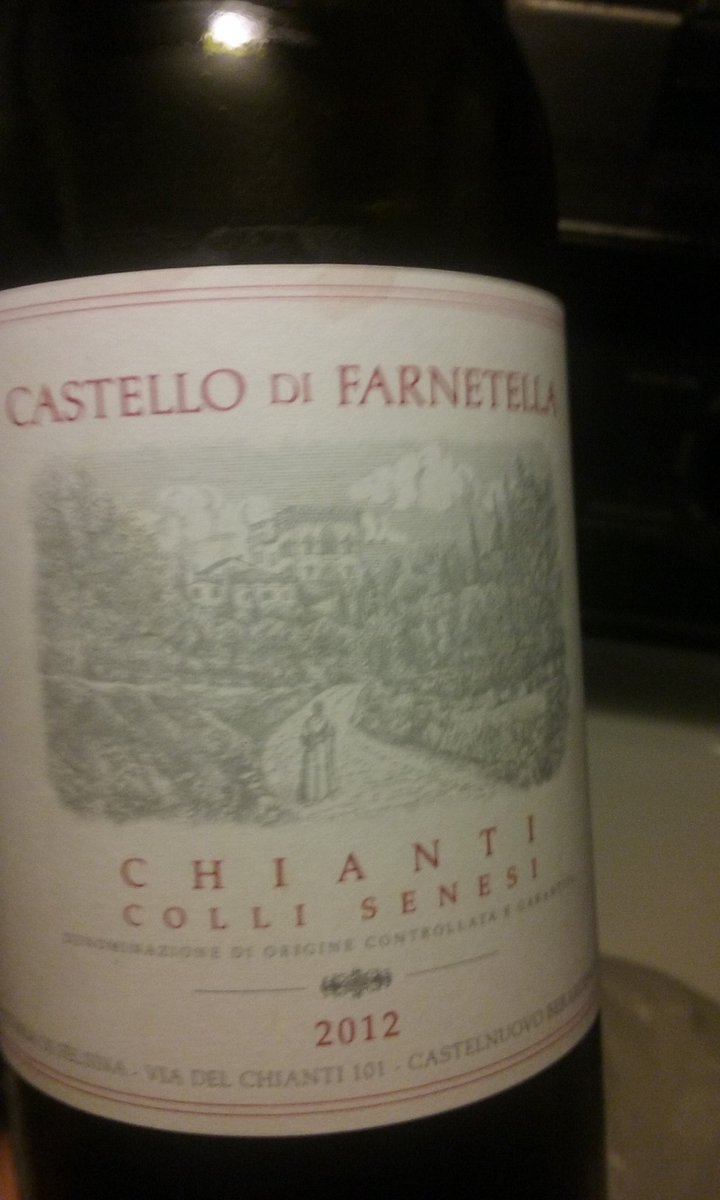 CiccarelliVito's tweet photo. @vicchristopher Stopped in to your wine store and grabbed 2 of these last week. Great selections @ great prices. #MakingWeekendsGreatAgain https://t.co/CP5QoLv1Zj