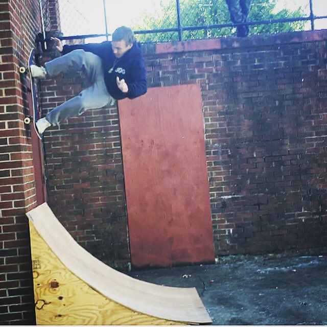 skateravenswood's tweet photo. #ICYMI Adam from #confiskated showed up and ruled the sketch ramps. https://t.co/MeH6GY3efv