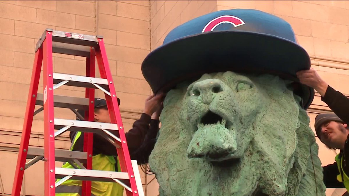 WGNNews's tweet photo. Art Institute lions get Cubs caps for first time ever https://t.co/accok7DZYW https://t.co/F8dZxfLIWS