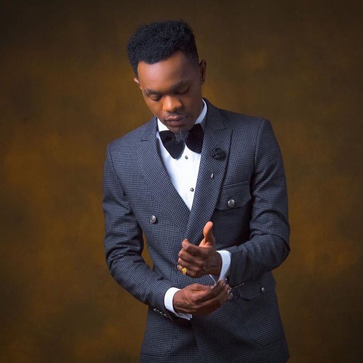 yinks_marvelous's tweet photo. "@patorankingfire: Na God carry first #GOETheAlbum https://t.co/nnU8kHGXdz"