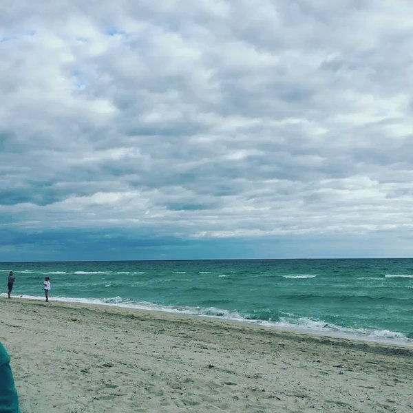 HeatherDReese's tweet photo. itisalovelylife : RT FamTravChannel: Beautiful morning in #miamibeach #BeyondCirca39
circa… https://t.co/RUpLbGS9dZ https://t.co/aFFMguSxHA
