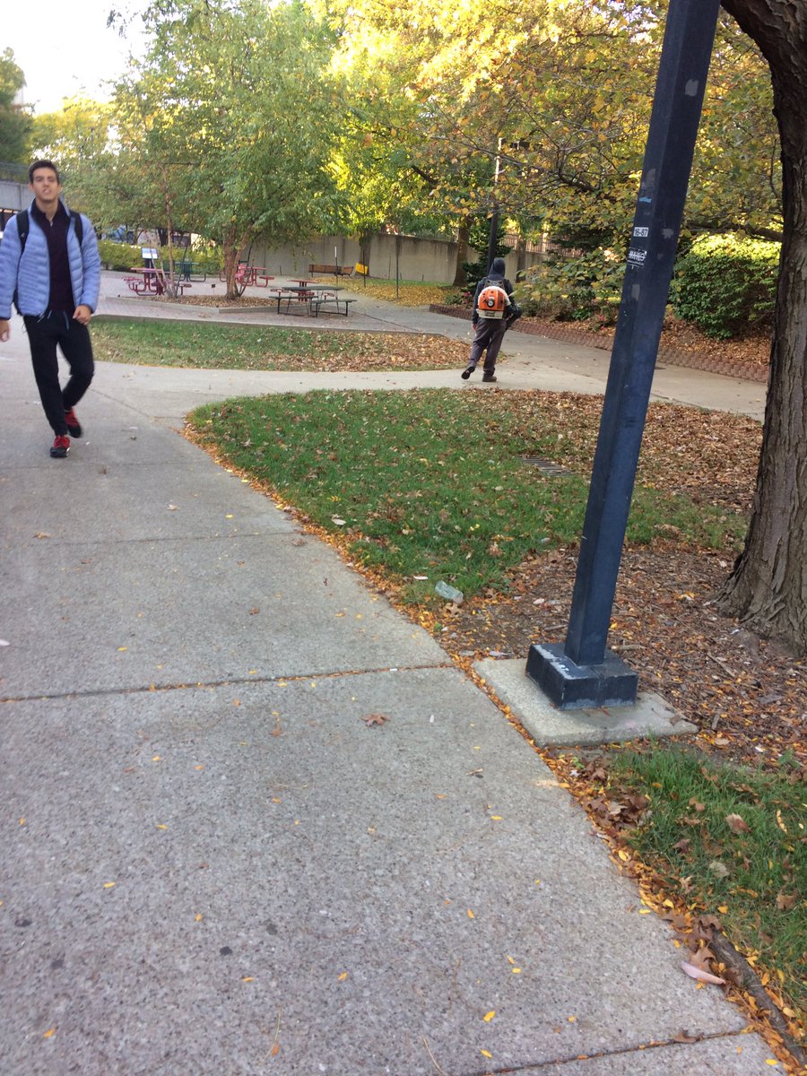 prorakers's tweet photo. Olympian @carlosclaverie is supporting our anti leaf blower movement here at U of L 🎉 https://t.co/FFkw25Ti0H