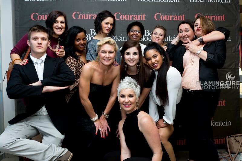 LaLa_9205's tweet photo. What a fabulous team to work with! #bloemfonteincourant #bestofbloemfontein https://t.co/X3VFFL1CRD
