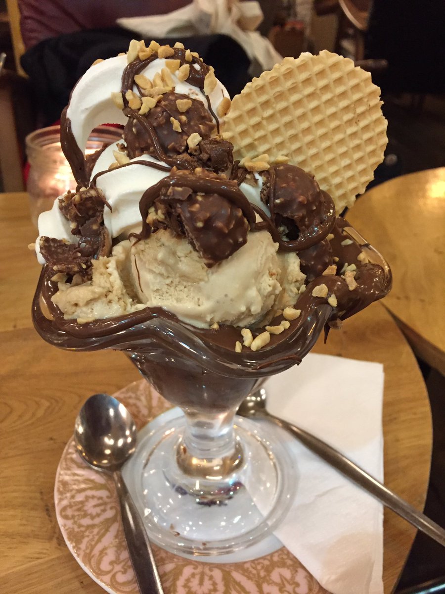 TontegTony's tweet photo. My first experience of @Barker_Gelato #well #lush #Ferrero Rocher sundae 😋 https://t.co/EKWFauOX0B