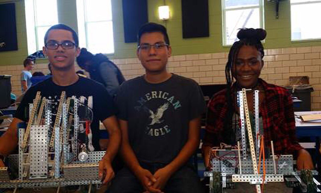 mrsopenshaw's tweet photo. 2018 Electric Sheep: The 1st Baltimore City Vex Robotics Mentor League comp. Peter, Isaiah and Querida finished 1st and 7th @BaltCitySchools https://t.co/0SQ6gacQy2