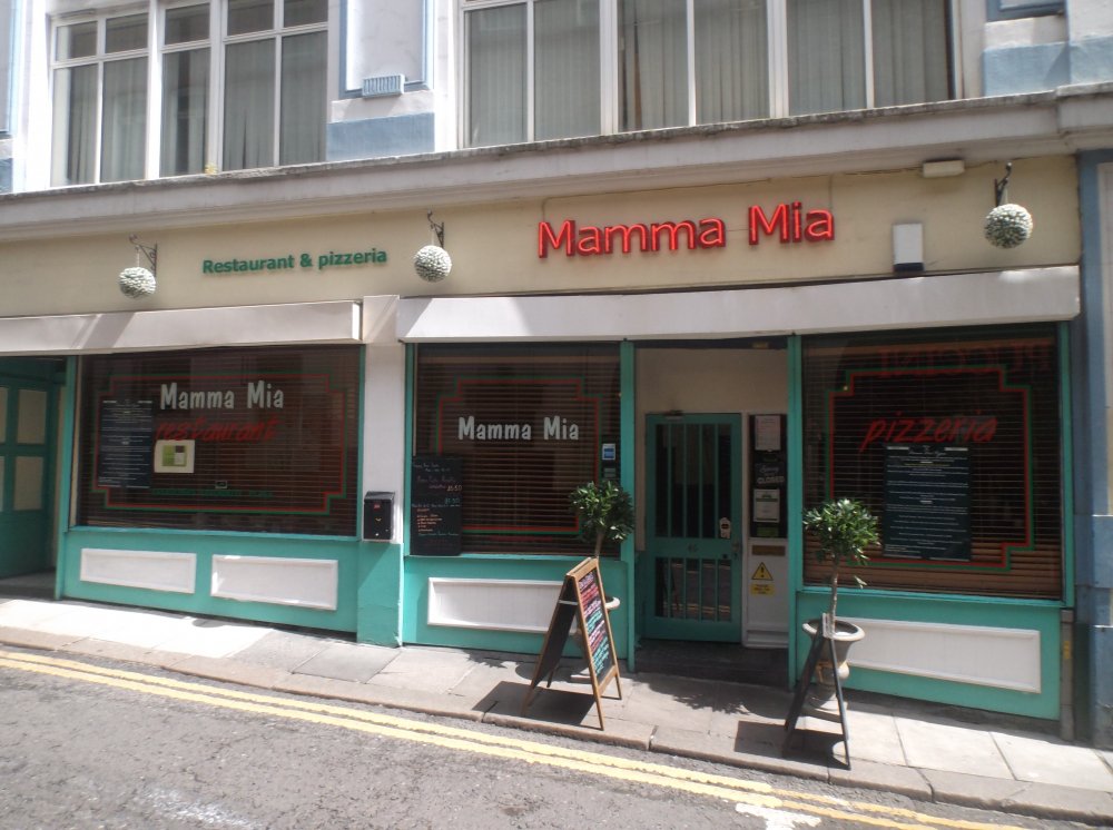 Fantastic opportunity to open a restaurant or bar in popular #Newcastle city centre location. sw.co.uk/news/1005-city…