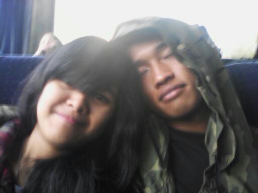 aurimatasya's tweet photo. Kangen @Erdisuherlan06 :)
tp dia Kangen orang lain :D
knp kamu Selingkuh dgn LARAS TRI UTARI &amp; NURDIKA UTAMI ?

#19maret2015
#24oktober2016 https://t.co/03szLUpRL4