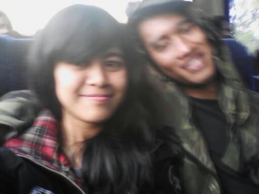 aurimatasya's tweet photo. Kangen @Erdisuherlan06 :)
tp dia Kangen orang lain :D
knp kamu Selingkuh dgn LARAS TRI UTARI &amp; NURDIKA UTAMI ?

#19maret2015
#24oktober2016 https://t.co/03szLUpRL4