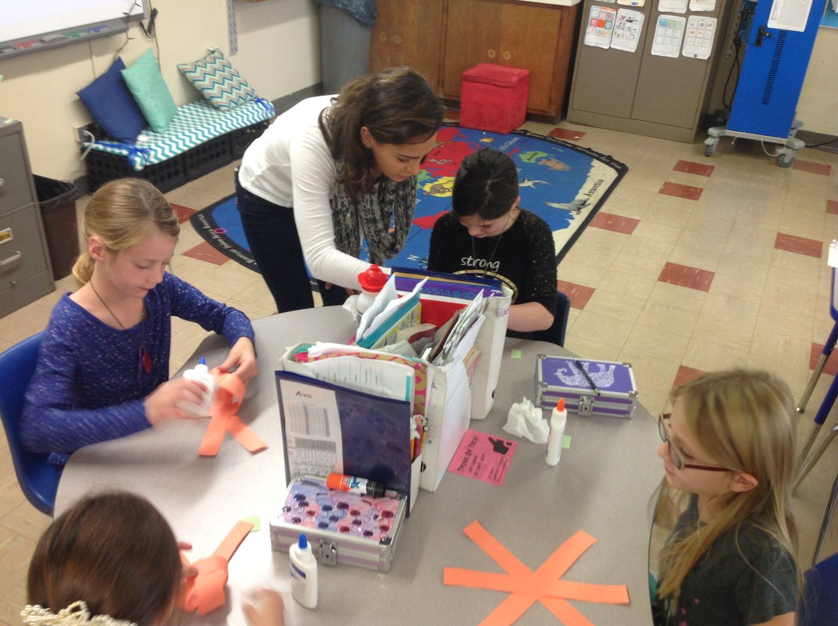 mageethird's tweet image. Pumpkins with our FFA students! #MWESpride @KHSBlueBullets