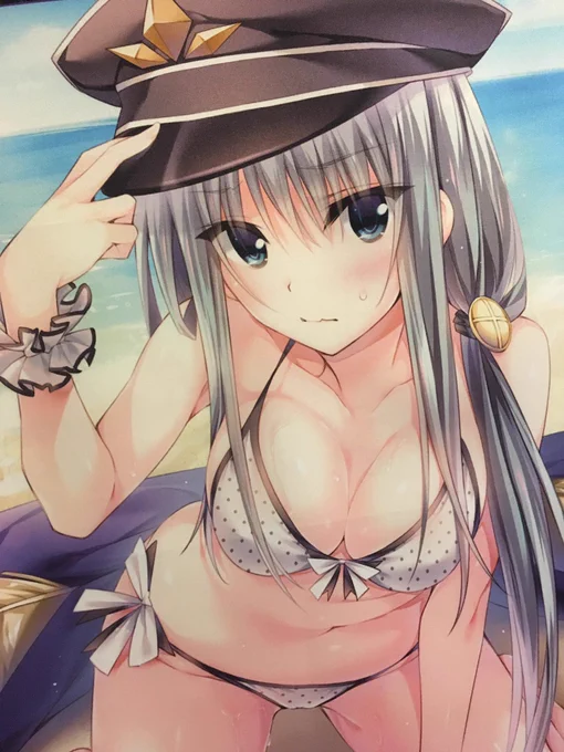 来月発売のラノベ有償特典のB2タペ。向かって左が虎の穴さん、右がメロンさんです。 
