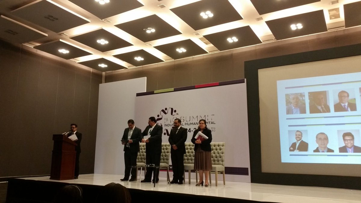 barrera_marcos's tweet photo. Arranca el #IHCSummit en Querétaro con la participación de @AmiaMexico @femia_news @SEDESUQro @SE_mx y el apoyo de @EmbCanMexico https://t.co/gPJMyZG0Ps