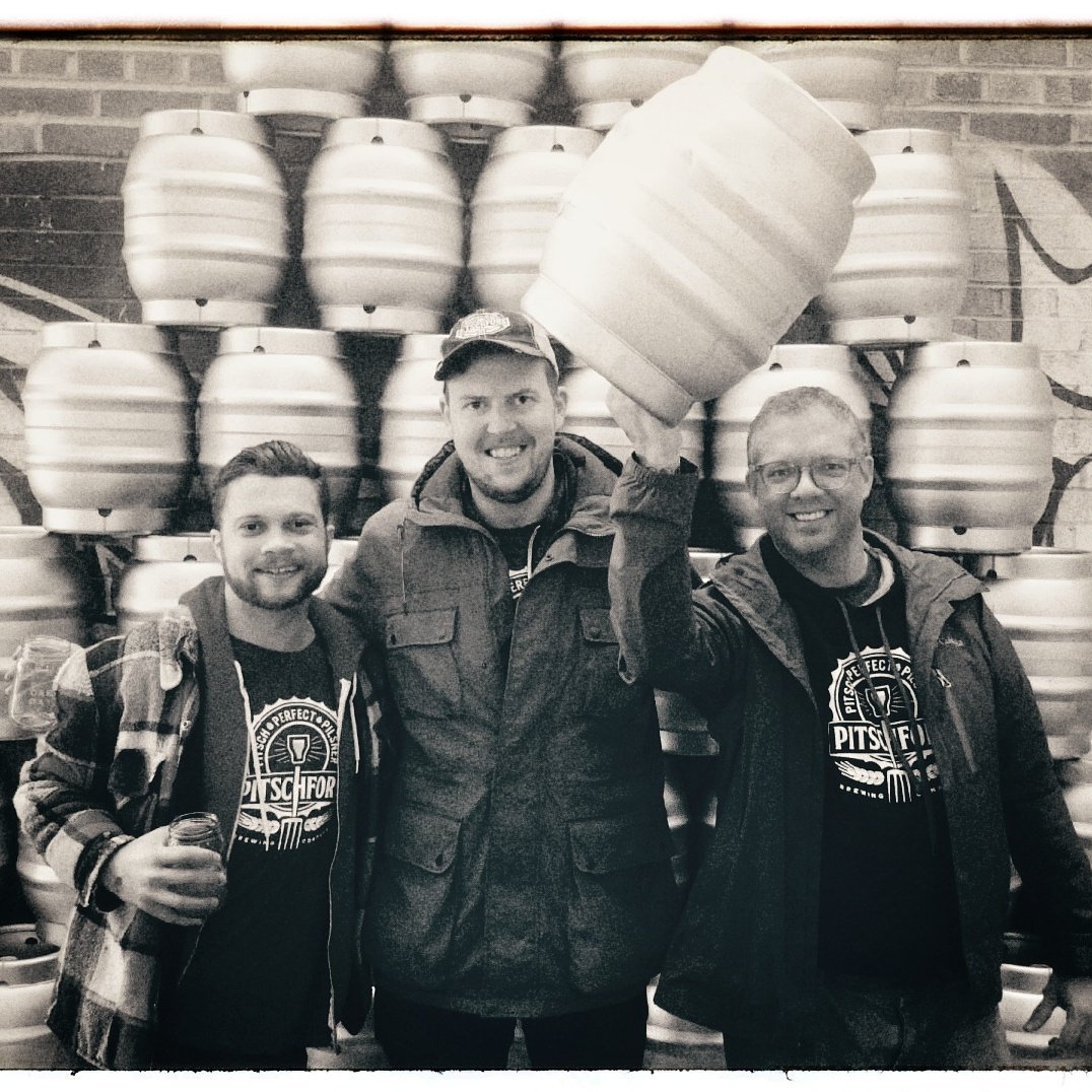 pitschfork's tweet image. Full cask. Strong arm. Another great event comes to a close.  Thanks @caskdays!  #beer #craftbeer #cask
