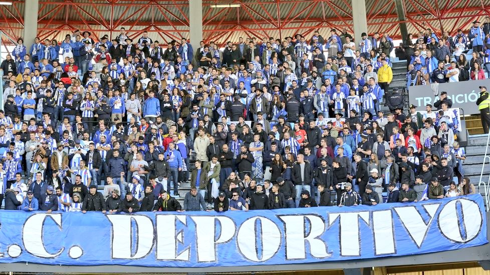 javikolii's tweet photo. Ni foto de plantilla ni palco,esto es una foto del Real Club Deportivo de A Coruña. https://t.co/BJ54kZYmvA