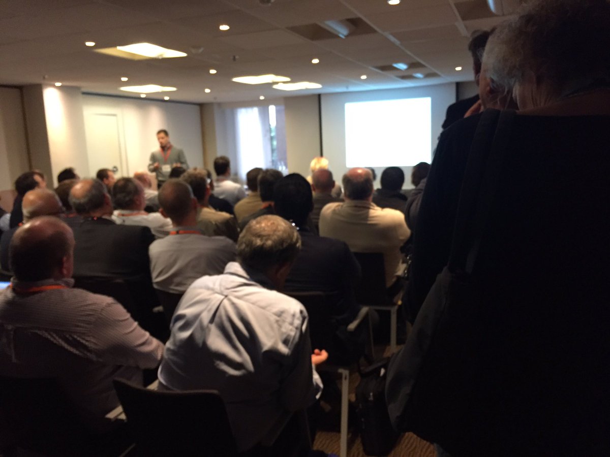 tetweetings's tweet photo. Standing room only #ibmi #flash #svc stretched #cluster #flashcopy solution for customer 73,000 employees/users. Great fast stuff #IBMTechU https://t.co/7j6uPNNqiO