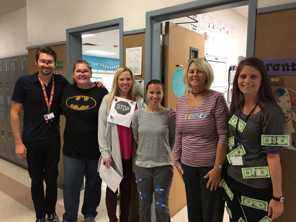 Tina_M_Hartley's tweet photo. Figurative Language in 4th grade...can you figure us out? #HLEInspire #HLELivethevision https://t.co/VG1QqyvRkg