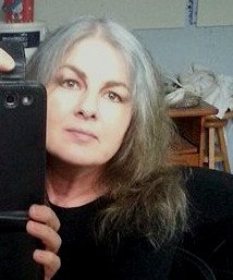 SuzzanBlac's tweet photo. I'm no selfie queen, but just wanted to share with #women No more hair dye for me! Feeling so incredibly FREE!! #embracethegrey https://t.co/IVM06nvfmw