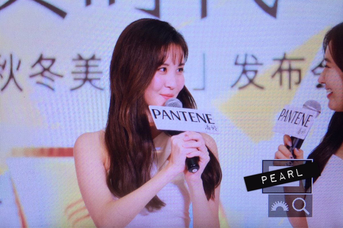 [PIC][24-10-2016]Yuri và SeoHyun khởi hành đi Thâm Quyến, Trung Quốc để tham dự sự kiện của thương hiệu "PANTENE" vào sáng nay - Page 3 CvilrUGUAAIJ0rS