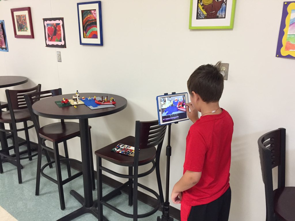 dradams33's tweet photo. @BeaverMST_Stars shooting Lego animation in the cyber cafe. #gisdart #flexiblelearningspaces https://t.co/9oJLP5LLlb